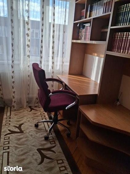 Apartament cu 3 camere decomandat în Mihai Bravu