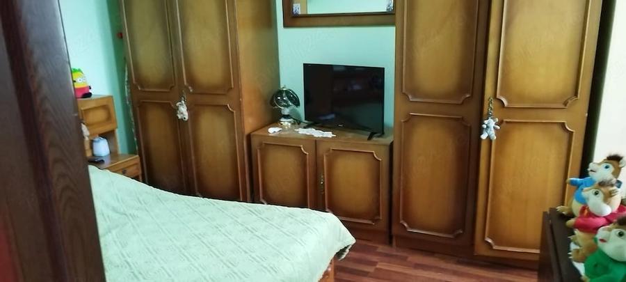 Apartament cu 2 camere semidecomandat în Cuza Vodă