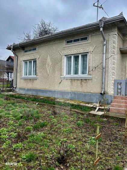 Casa din caramida, cu teren 5810 mp - Calinesti - 5