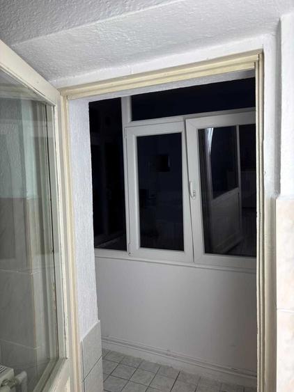 Apartament cu 3 camere decomandat în Obcini