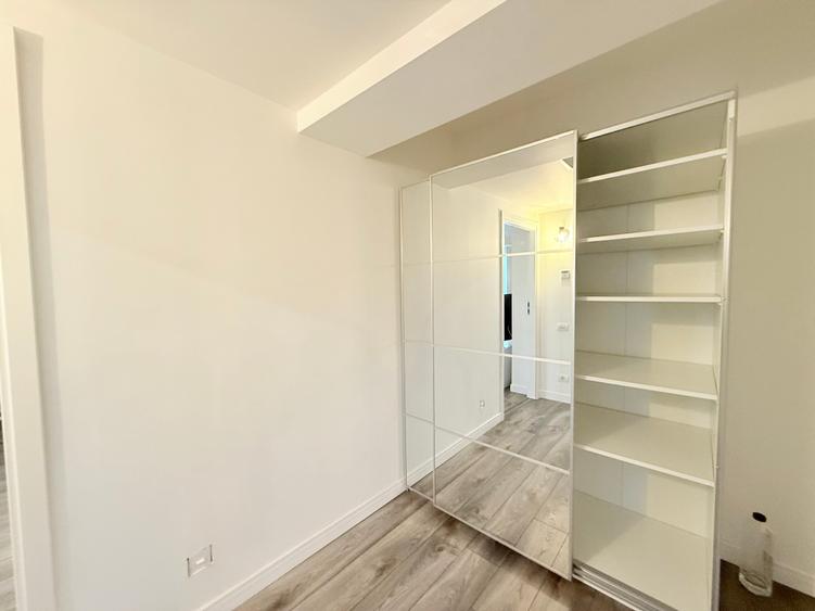 Apartament cu 3 camere decomandat, mobilat în Străulești