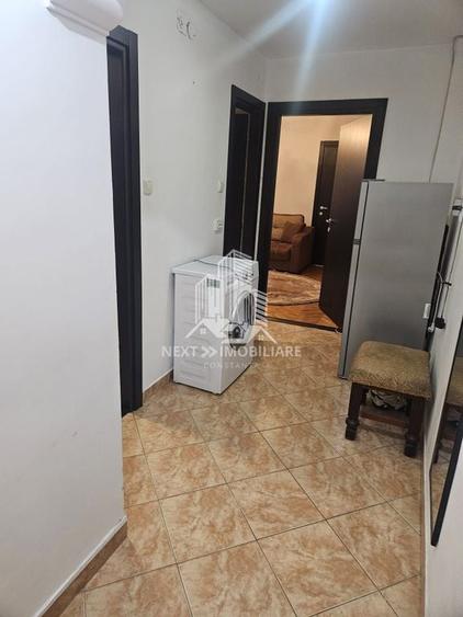 Apartament cu 2 camere semidecomandat, mobilat în Tomis Mall