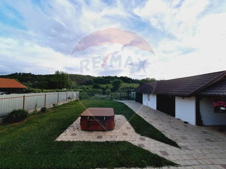 Casă cu 5 camere cu Teren 2100 Mp în Hidiș