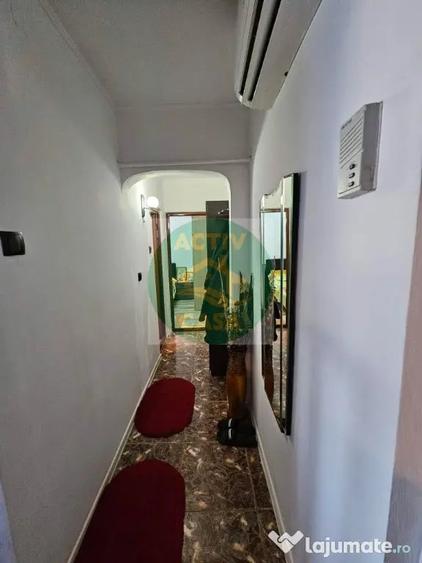 Apartament cu 2 camere decomandat în Central