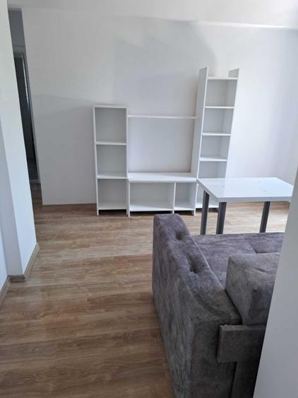 Apartament cu 2 camere decomandat în Politehnica