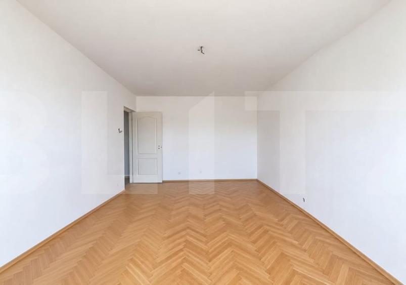 Apartament cu 2 camere decomandat în Lenin