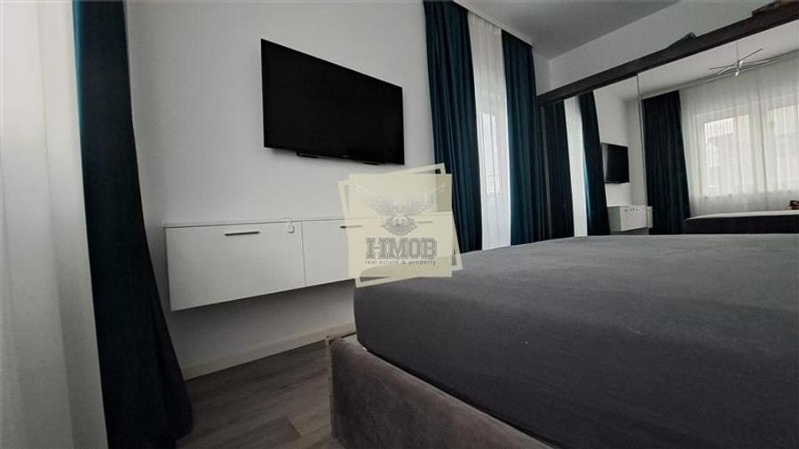 Apartament cu 3 camere decomandat, mobilat în Exterior Sud