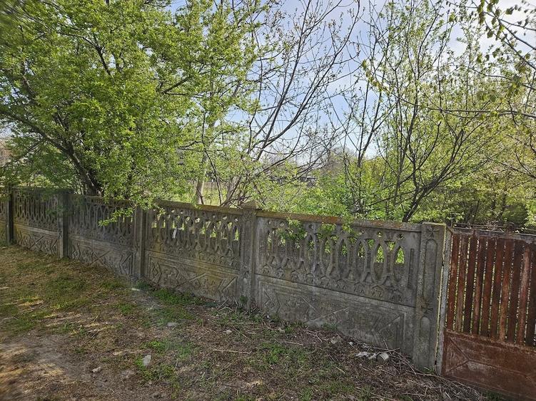 Teren de 396 mp, în Central