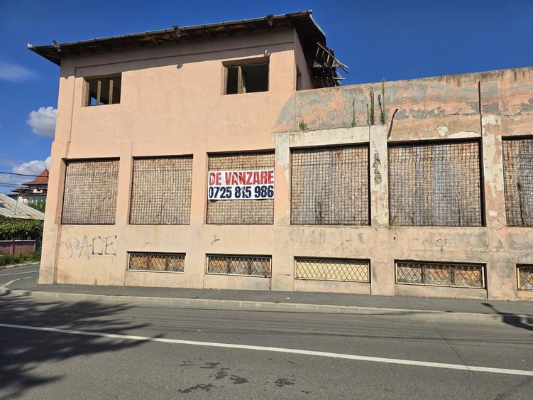 Apartament cu 4 camere în Central
