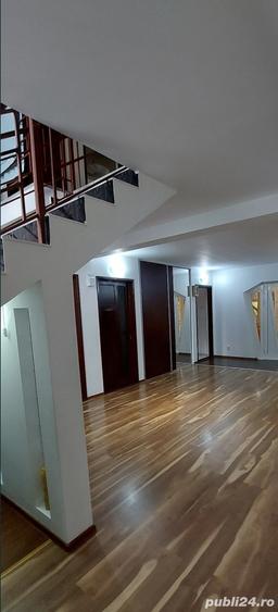 Casă cu 6 camere cu Teren 1300 Mp în Podu Iloaiei