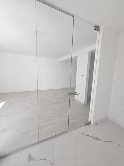 Garsonieră decomandată în Jiului