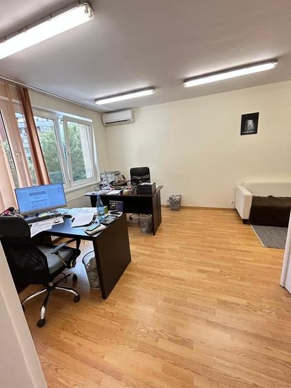 Apartament cu 2 camere decomandat în Sala Palatului