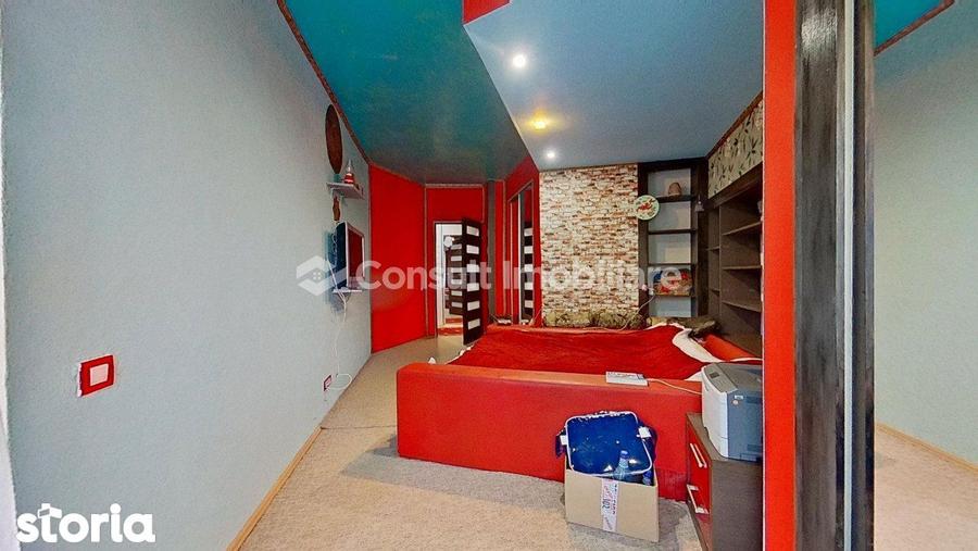 Apartament cu 3 camere semidecomandat, mobilat în Zorilor — fotografia 1
