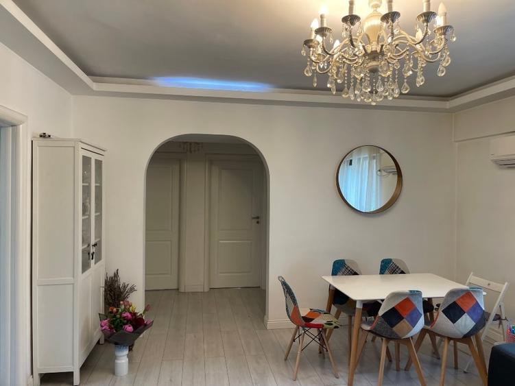 Apartament cu 3 camere decomandat, mobilat în Lujerului