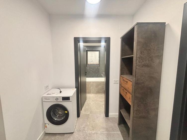Apartament cu 2 camere semidecomandat, mobilat în Barbu Văcărescu