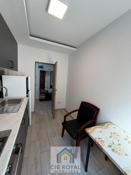 Apartament cu 2 camere semidecomandat în Fundeni