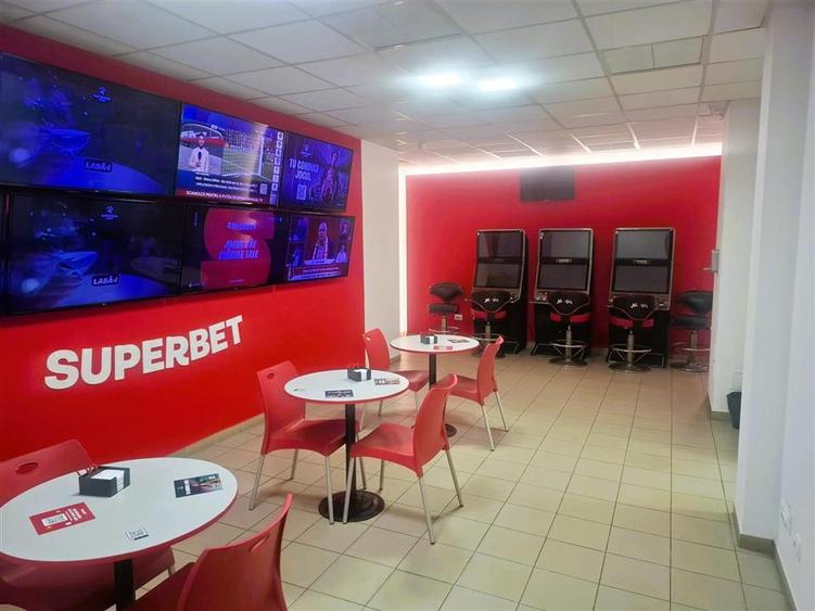 Spațiu comercial, de 100 mp, în Unirii Sud