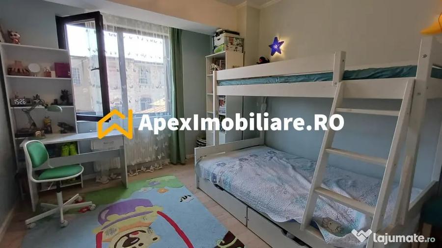 Apartament cu 3 camere semidecomandat în Națiunile Unite
