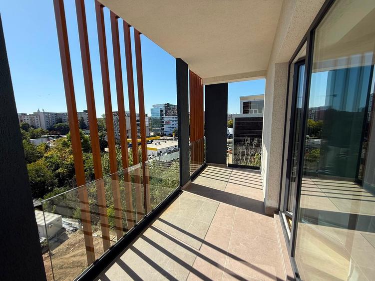 Apartament cu 2 camere semidecomandat în Politehnica