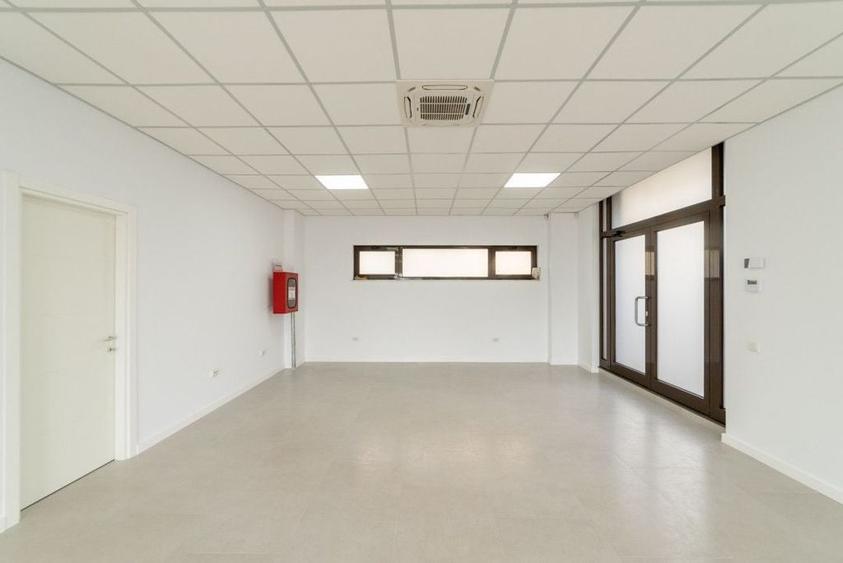 Spațiu comercial, de 110 mp, în Craiovei