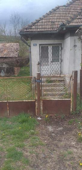 Casă cu 2 camere cu Teren 700 Mp în Recea-Cristur