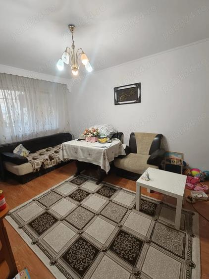 Apartament cu 3 camere decomandat în Tomis Nord