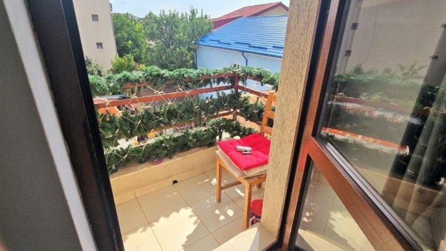 Apartament cu 3 camere decomandat, mobilat în Jiului