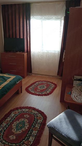 Apartament cu 2 camere decomandat în Gugești
