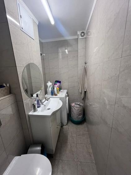 Apartament cu 4 camere decomandat, mobilat în 1 Mai