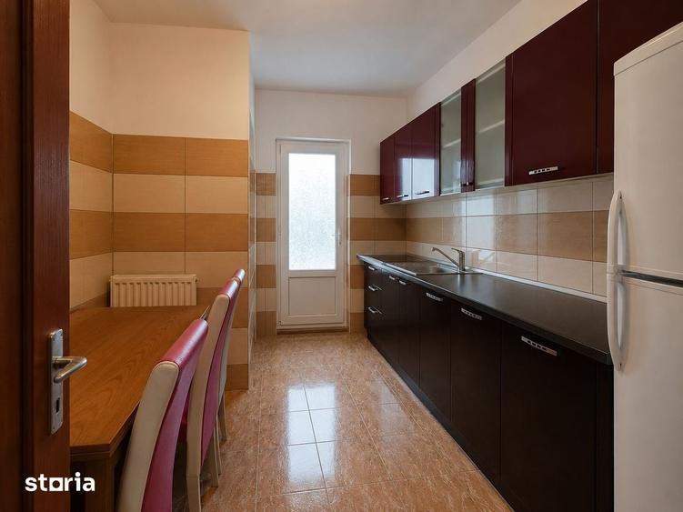 Apartament cu 3 camere decomandat în Traian