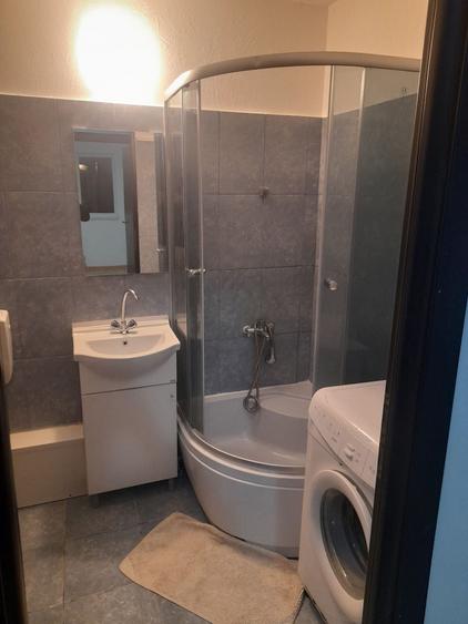 Apartament cu 2 camere decomandat în Turda