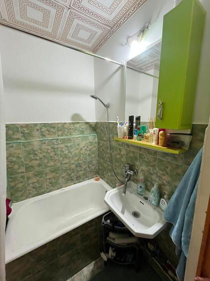 Apartament cu 2 camere decomandat în Lotus