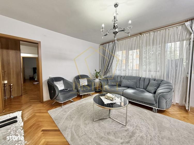 Apartament cu 3 camere semidecomandat în Girocului