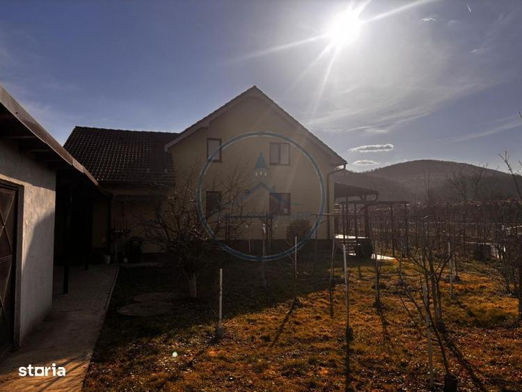 Casă cu 3 camere în Șieu
