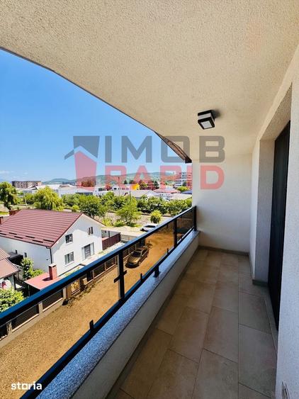 Apartament cu 3 camere în Calea Moldovei