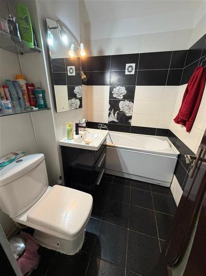 Apartament cu 3 camere decomandat în Ultracentral