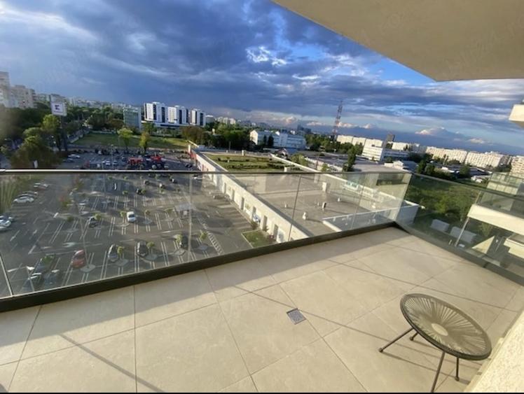 Apartament cu 2 camere decomandat în Olteniței