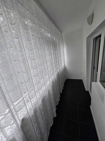 Apartament cu 3 camere decomandat în Micro 3