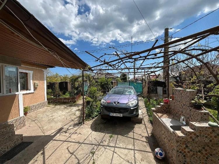 Casă cu Teren 650 Mp în Traian