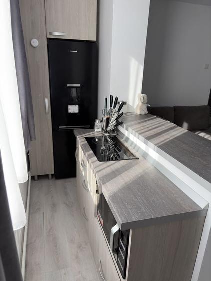 Apartament cu 3 camere nedecomandat în Central