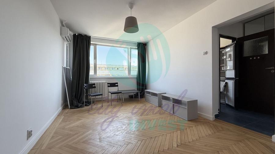Apartament cu 3 camere semidecomandat, mobilat în Iancului