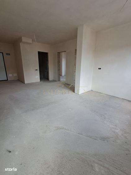 Apartament cu 4 camere în Florești
