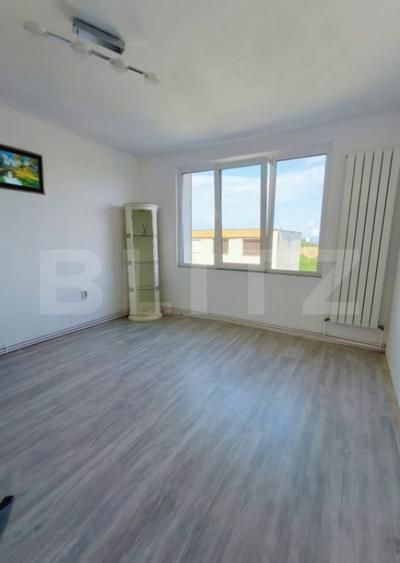 Apartament cu 2 camere decomandat în Craiter