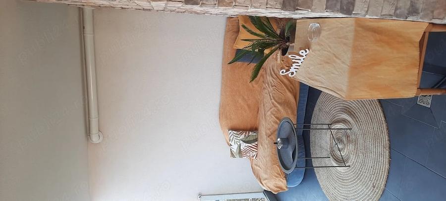 Apartament cu 2 camere decomandat în Piața Cluj
