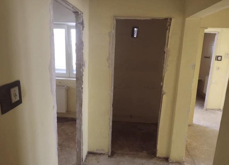 Direct PROPRIETAR vînd 81900EUR Negociabil Apartam.3camere decomandate Conf.1 ca - 4