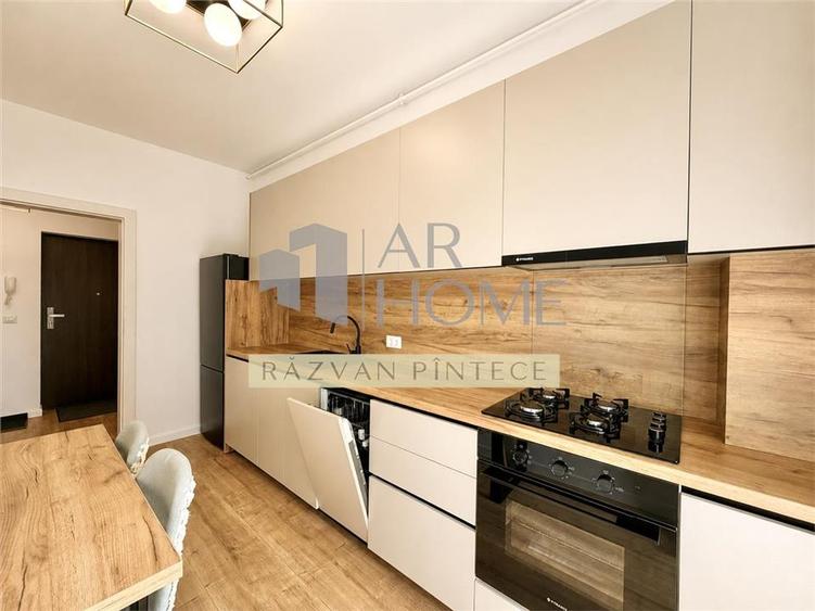 Apartament cu 2 camere decomandat, mobilat în Albert