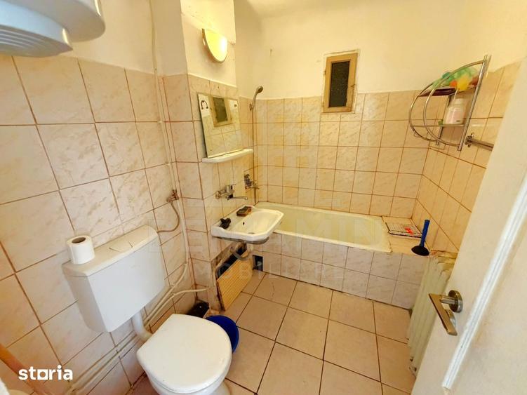 Apartament cu 4 camere decomandat în 1 Mai