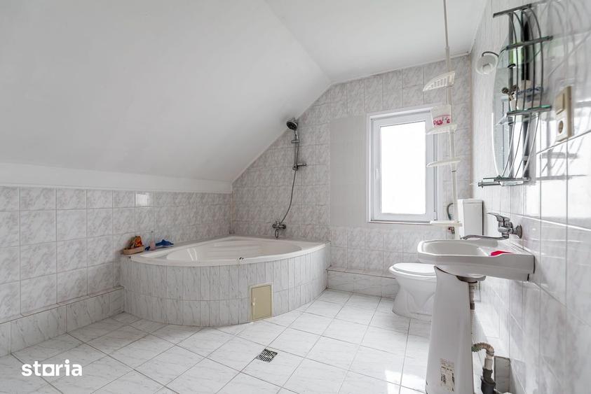 Casă cu 5 camere cu Teren 360 Mp în Mureșel