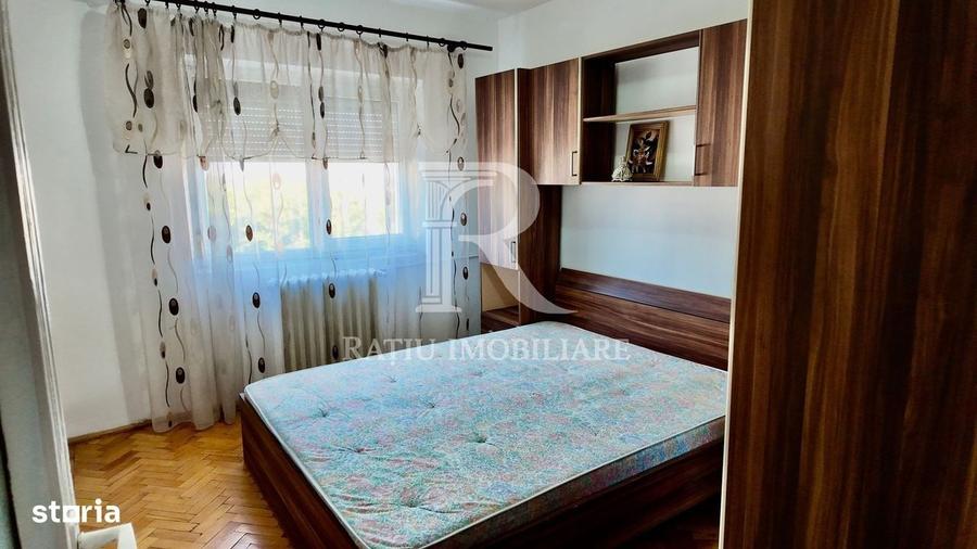 Apartament cu 3 camere decomandat în Salca