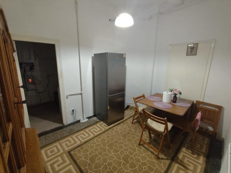 Apartament cu 3 camere decomandat în Națiunile Unite